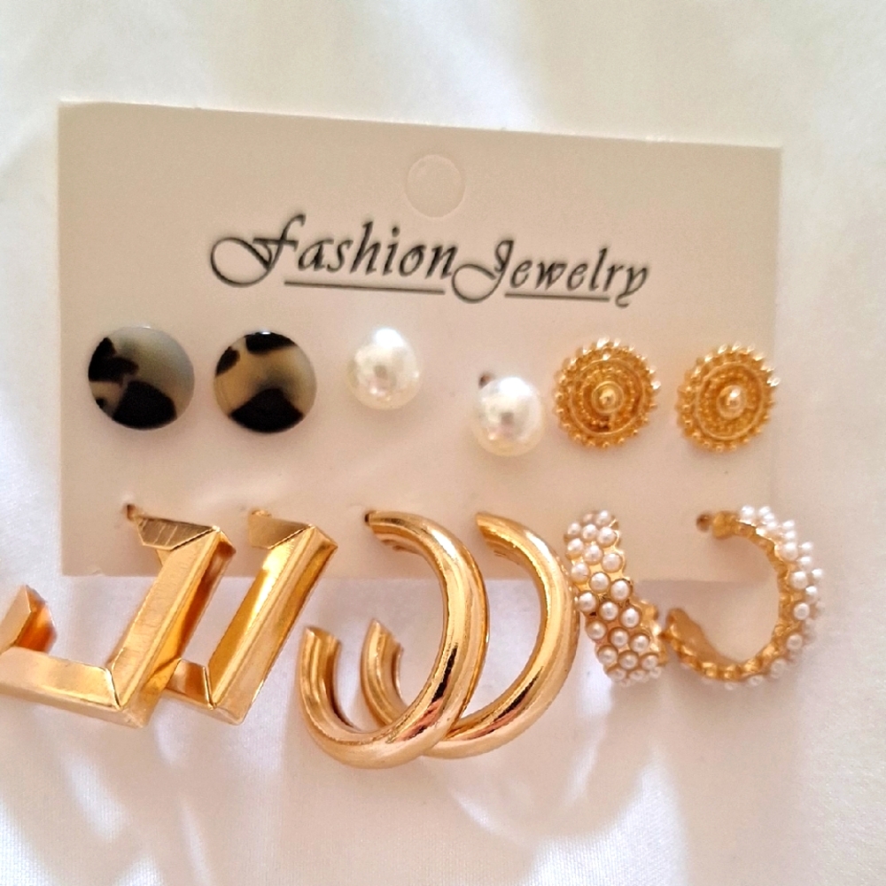 NWT Leopard, Gold, and Pearl Earring Set, Bundle of 6